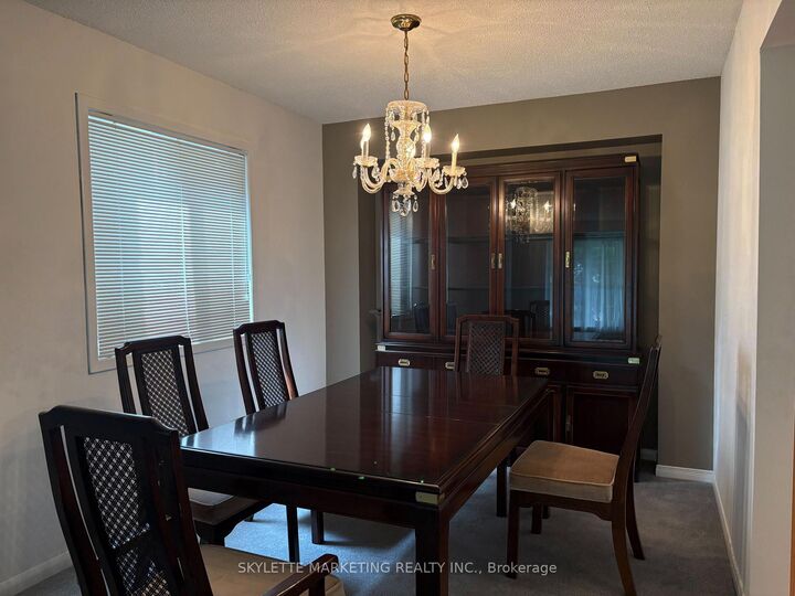 Property Photo: 1782 Meadowview Avenue ON L1V 3G8
