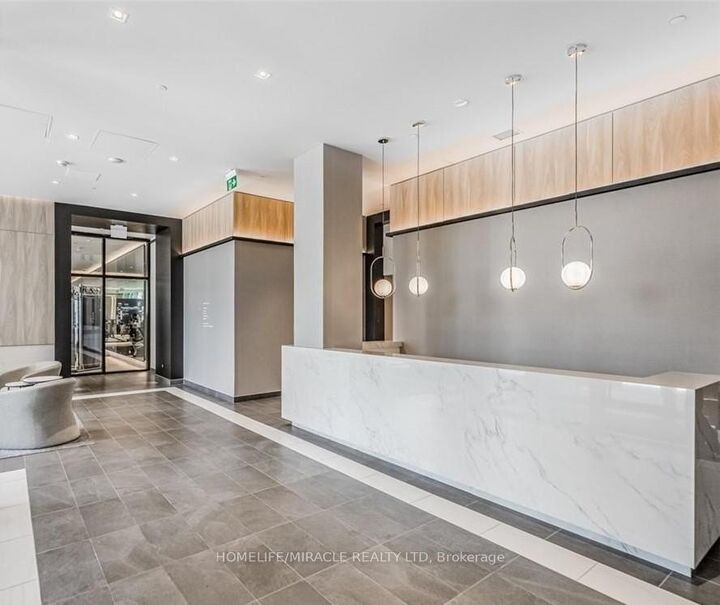 Property Photo:  1 Jarvis Street 521  ON L8R 3J2 