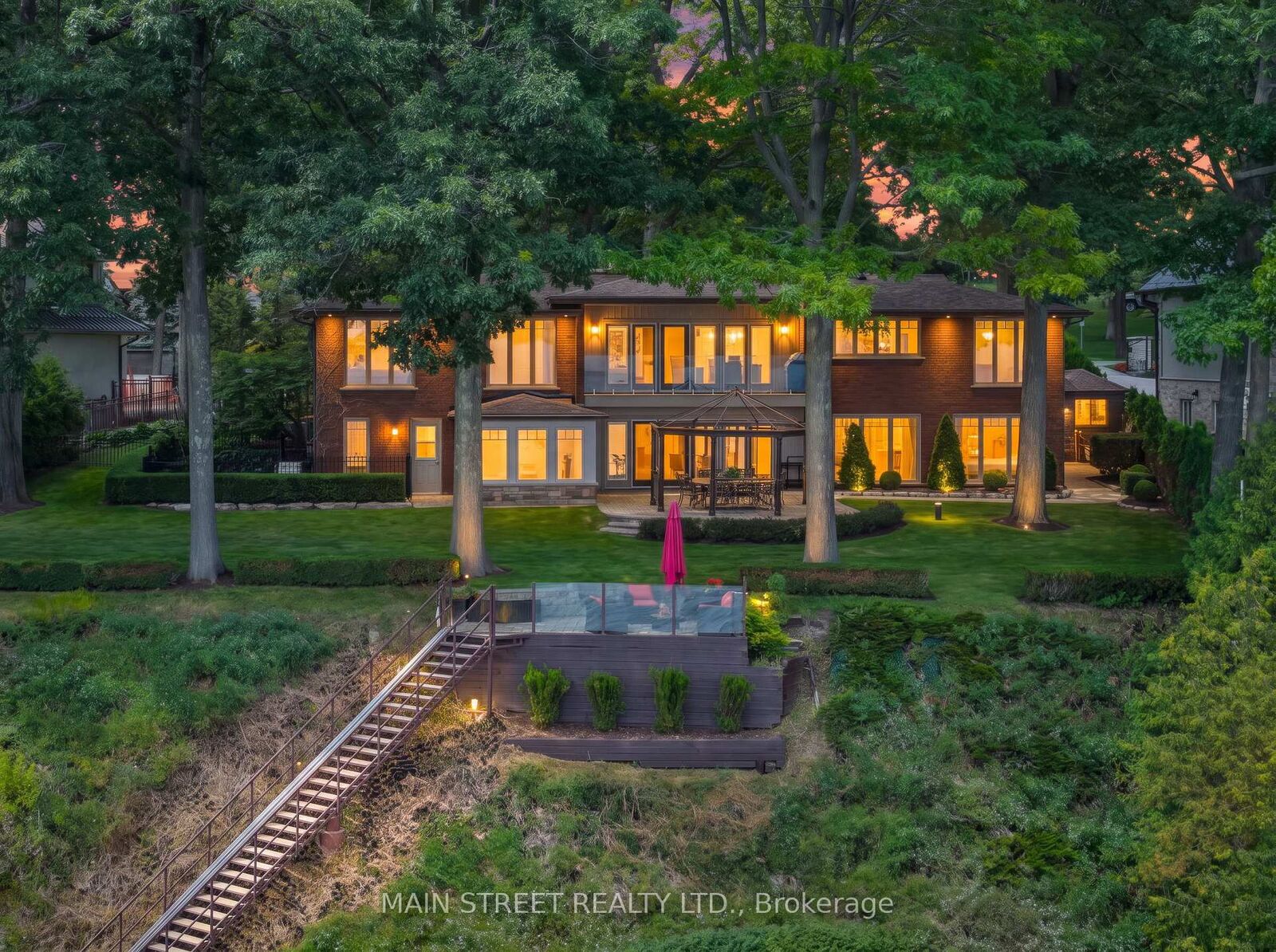 Property Photo: 13 Georgina Drive S ON L4M 1E9
