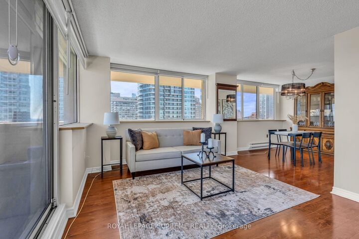 Property Photo: 3590 Kaneff Crescent 1907 ON L5A 3X3