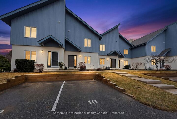 Property Photo: 110 Kellie's Way 10 ON L9Y 0L6