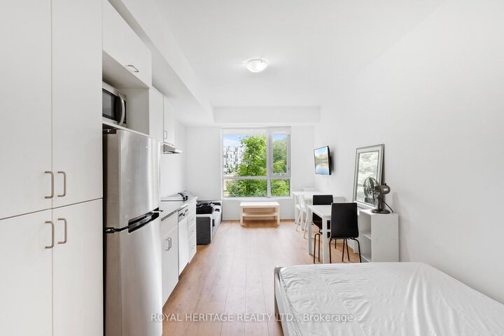 Property Photo: 1800 Simcoe Street N 307 ON L1G 0C2
