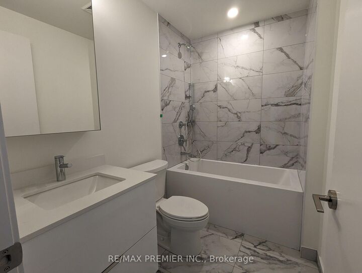 6 David Eyer Road 811 — photo 1