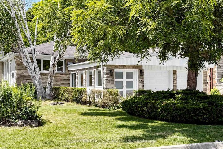 15 Alamosa Drive — photo 1