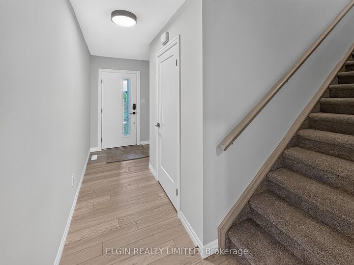 Property Photo:  38 Finch Street  ON N4G 0L9 