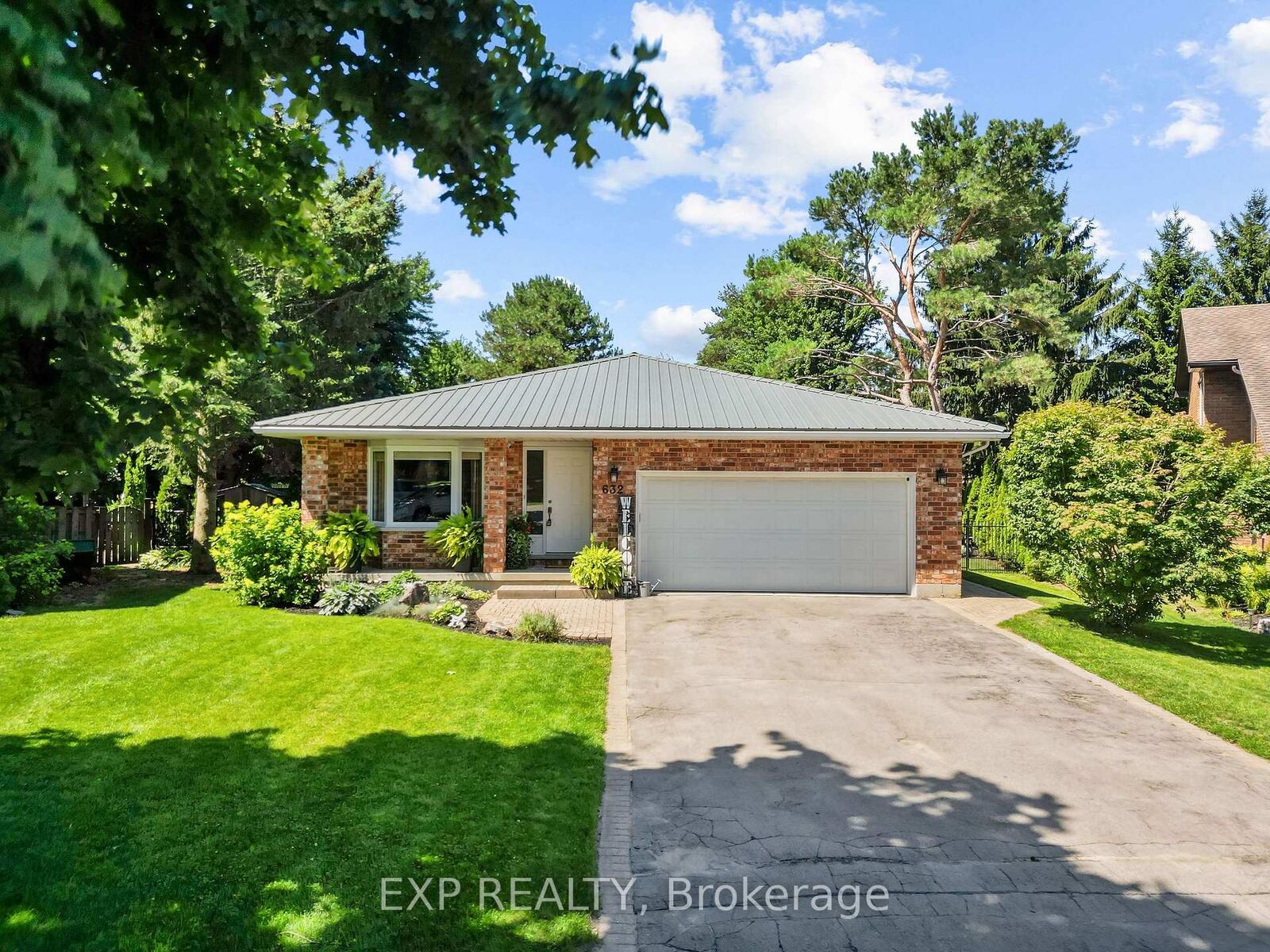 Property Photo:  632 Hoover Place  ON N0L 1W0 