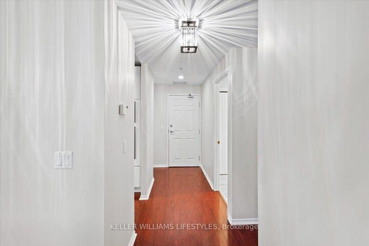 Property Photo:  511 Gainsborough Road 113  ON N6G 4Z5 