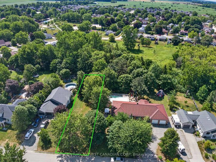 Property Photo:  157 Princess Street  ON N0M 2J0 