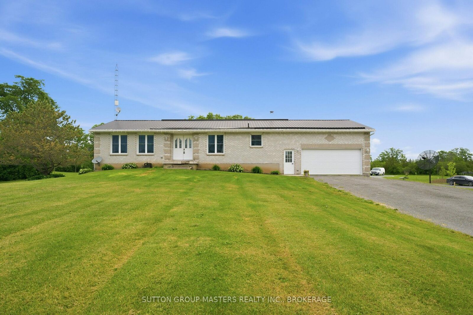 Property Photo: 446 Petworth Road ON K0K 3N0