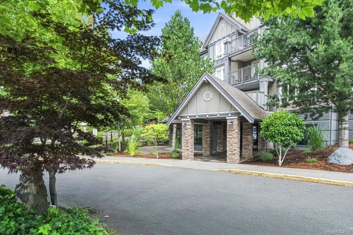 Property Photo: 1620 Townsite Rd #203 BC V9S 1N2