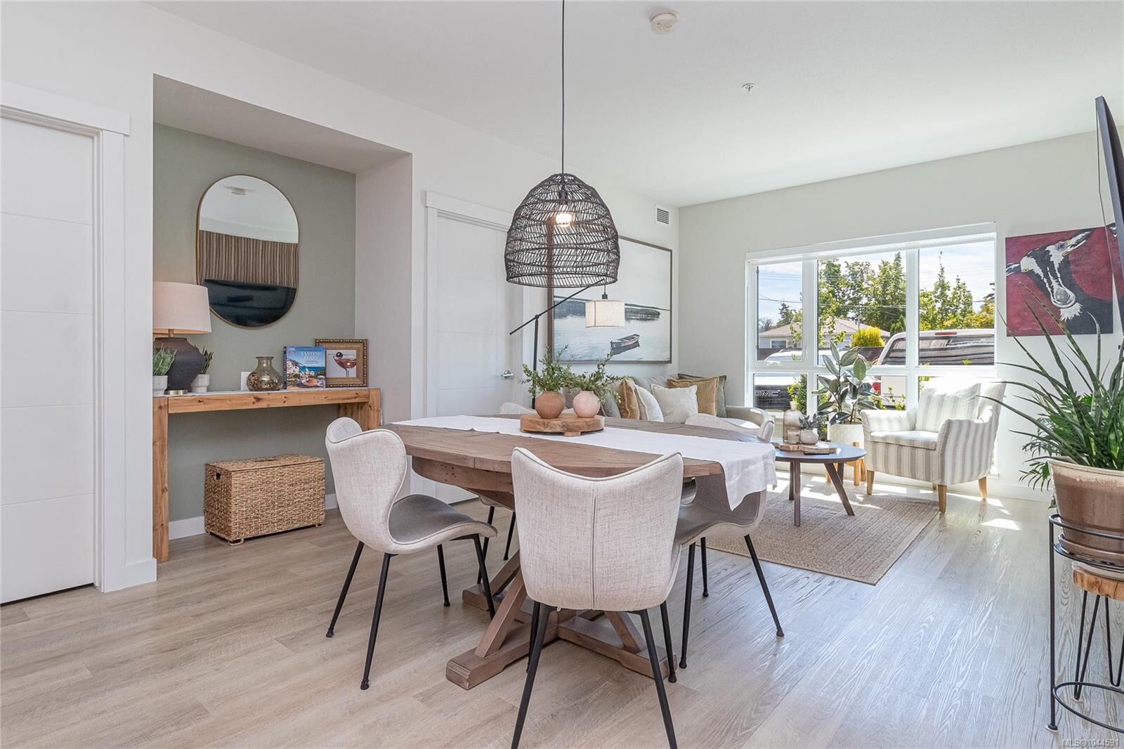 Property Photo: 120 Jensen Ave W #106 BC V9P 0H6