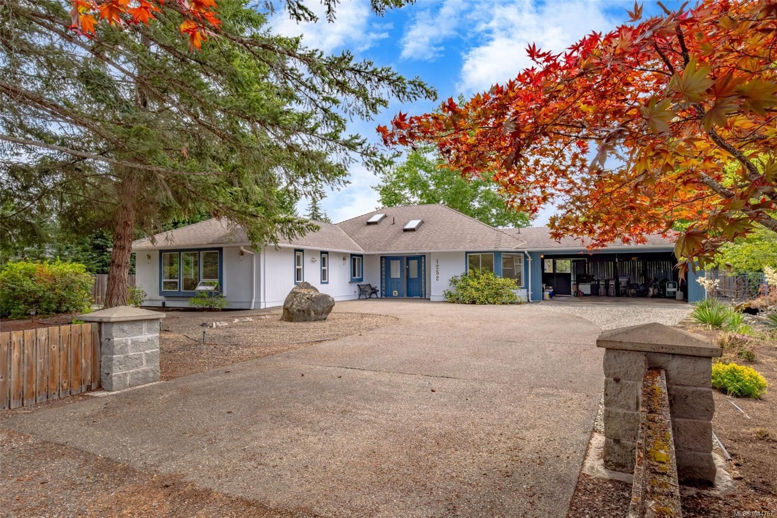 Property Photo: 1252 Bunker Pl BC V9P 1W8