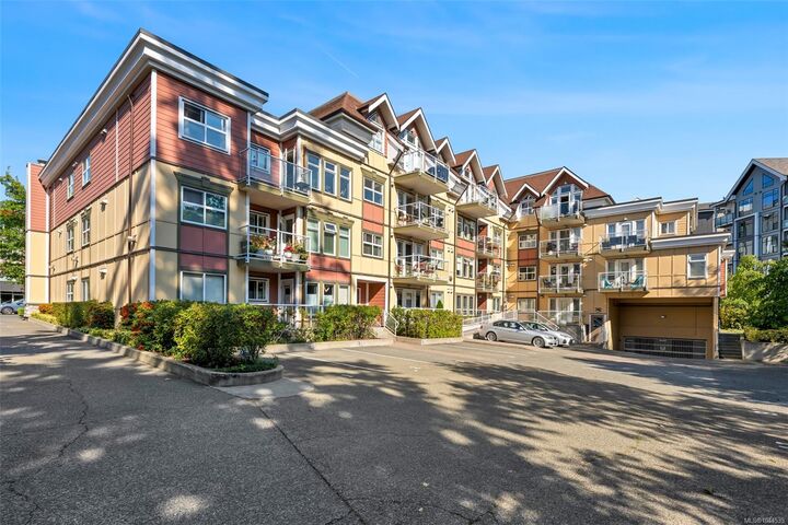 655 Goldstream Ave #214 — photo 1