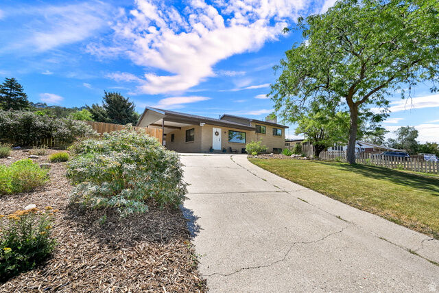 Property Photo: 143 S 300 E UT 84054