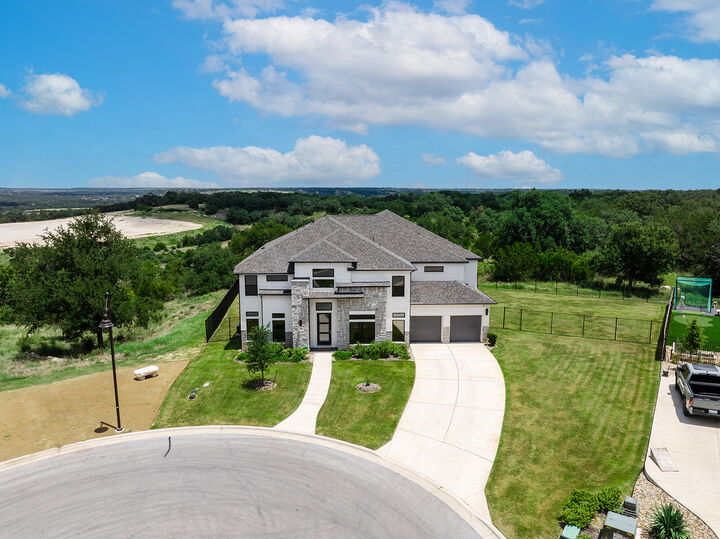 Property Photo:  216 Rosetta Loop  TX 78642 