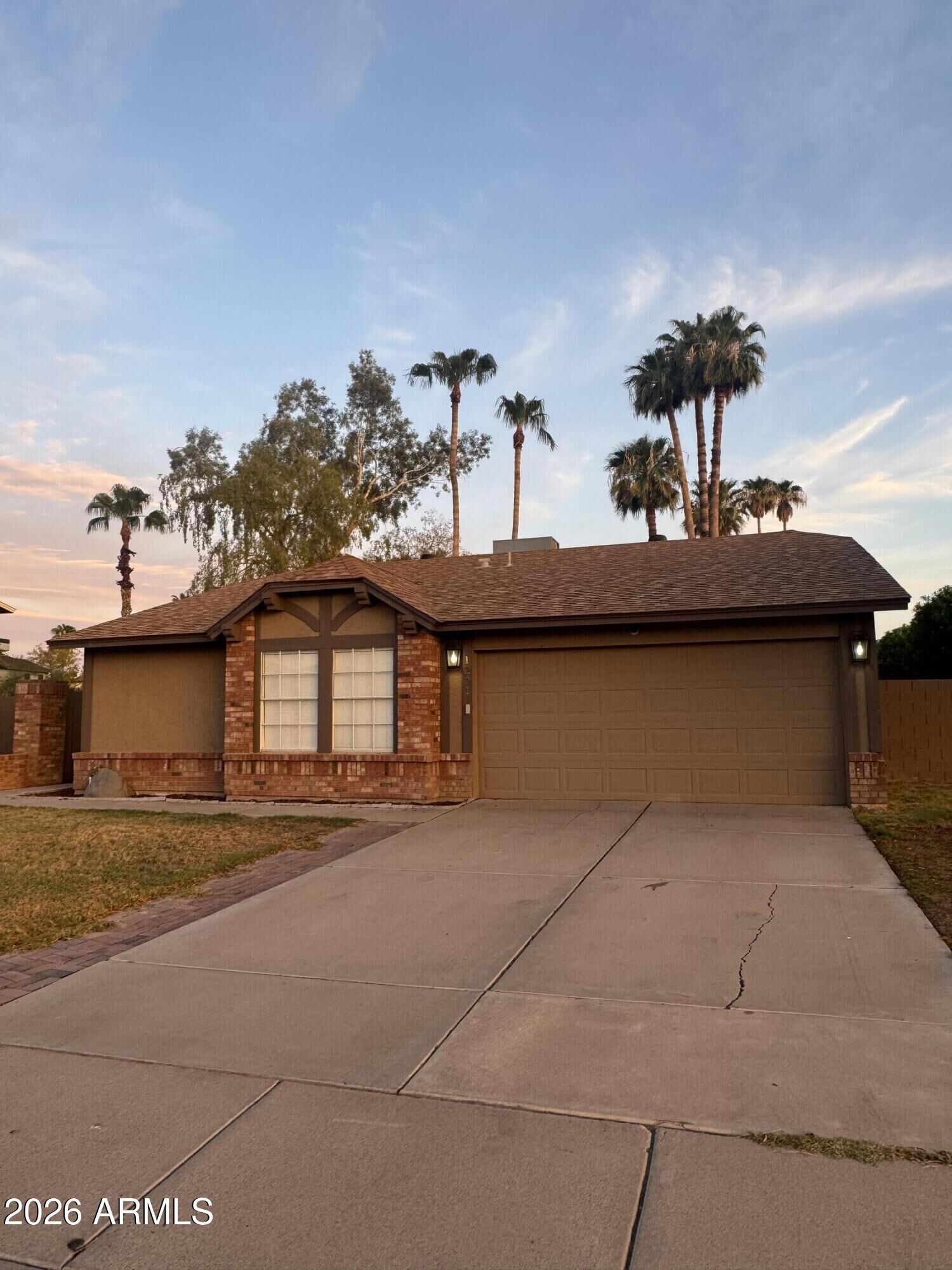 Property Photo:  1221 W Shawnee Drive  AZ 85224 