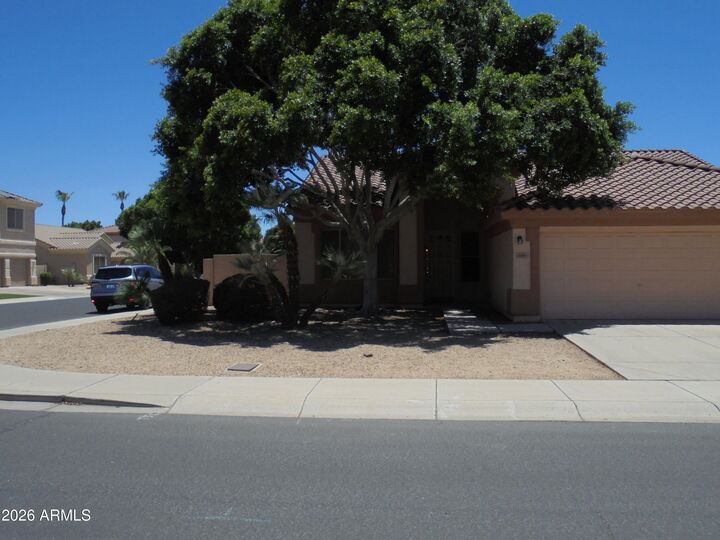 Property Photo: 6003 W Sequoia Drive AZ 85308
