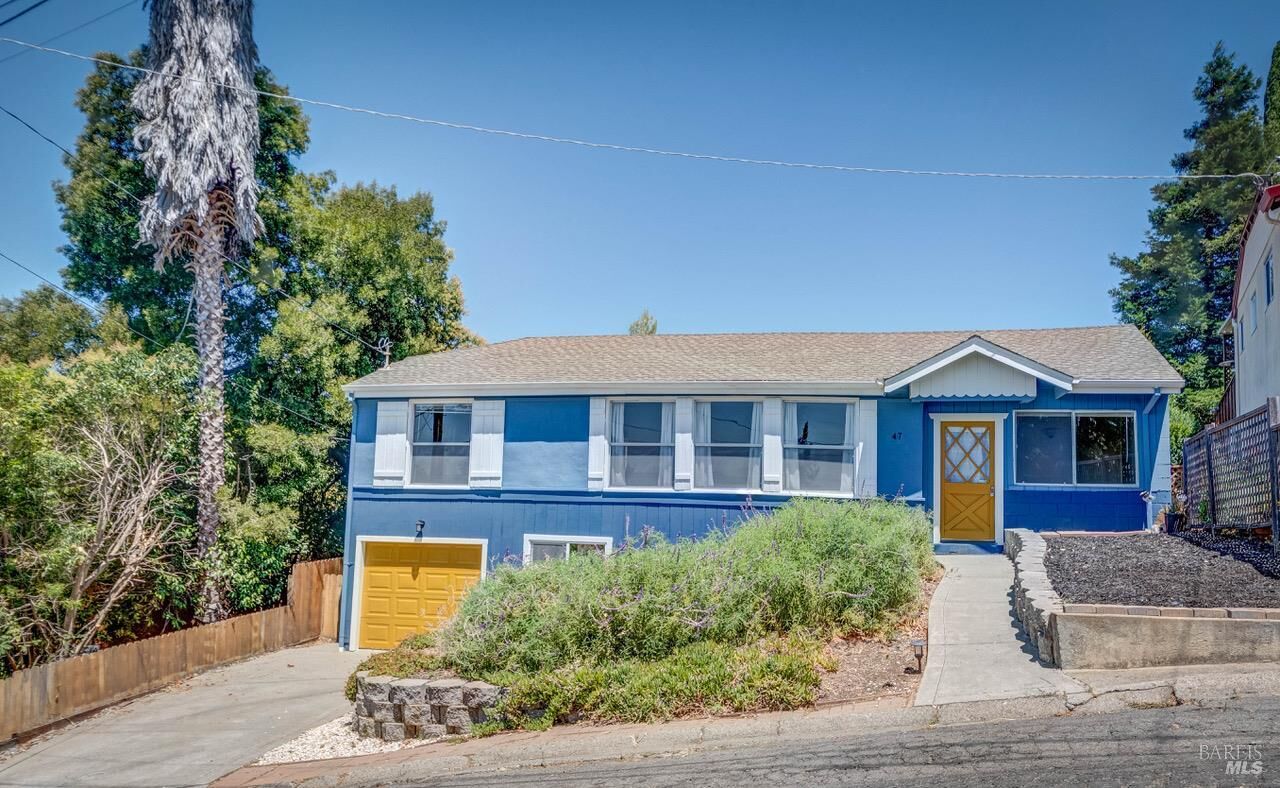 Property Photo: 47 Buena Vista Street CA 94510