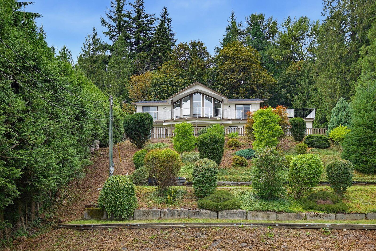 Property Photo: 31861 Bench Avenue BC V4S 1E6