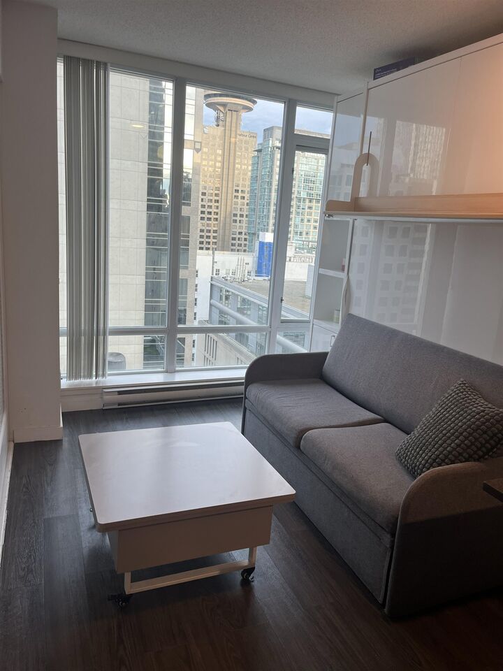 Property Photo: 610 Granville Street 1508 BC V6C 3T3