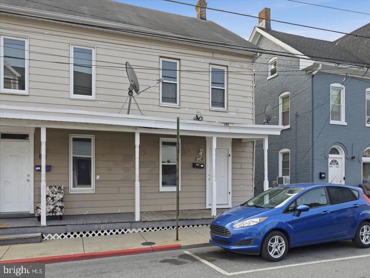 Property Photo:  204 N Cannon Avenue  MD 21740 