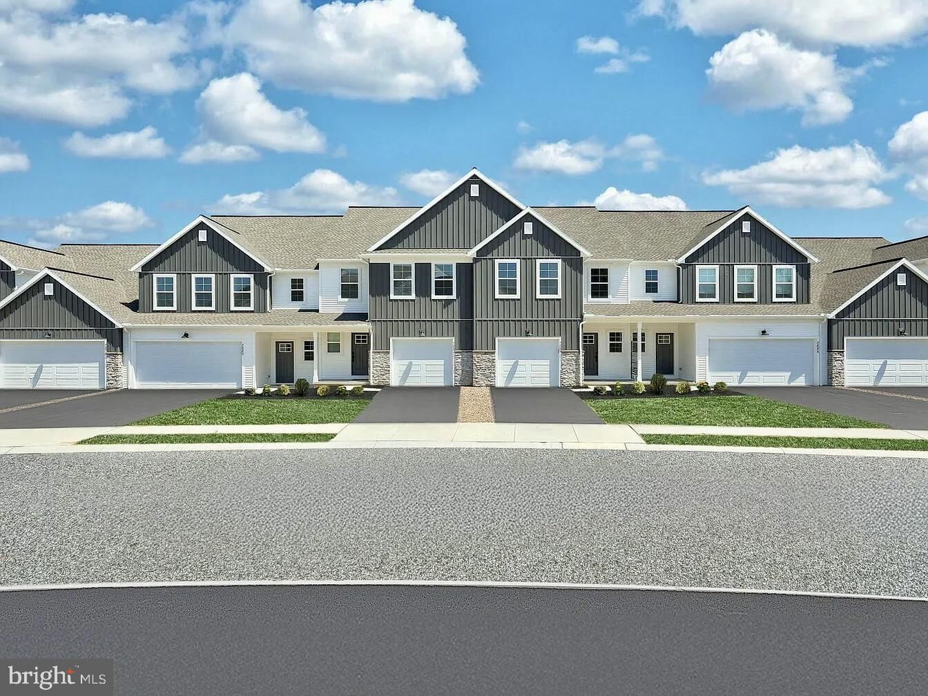 Property Photo: 7884 Briarwood Drive PA 17112