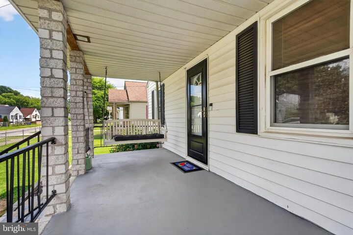 Property Photo:  919 Martin Road  MD 21221 