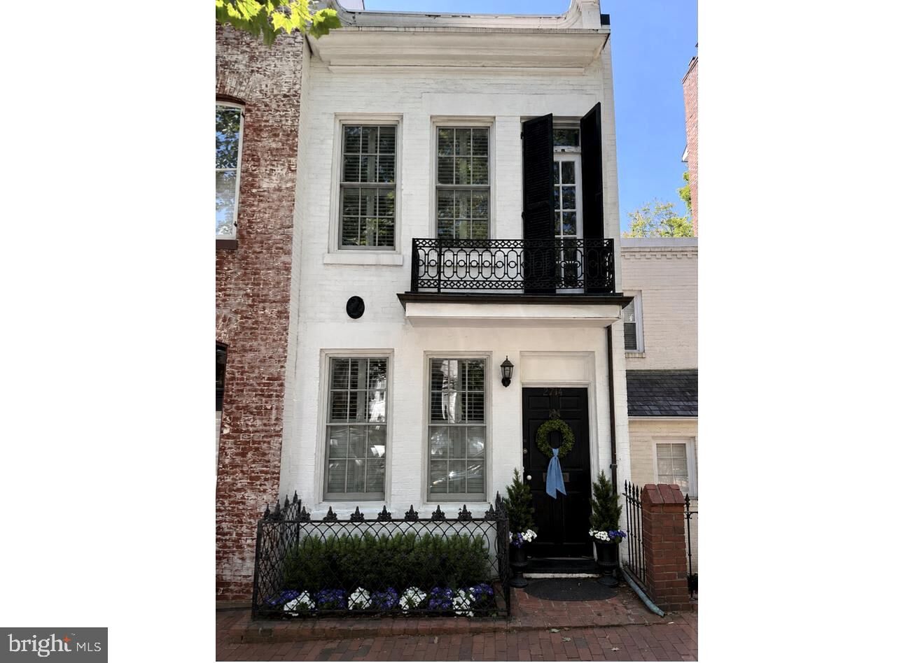 Property Photo: 2714 NW P Street NW DC 20007