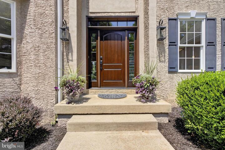Property Photo:  24 Cherry Farm Lane  PA 19382 