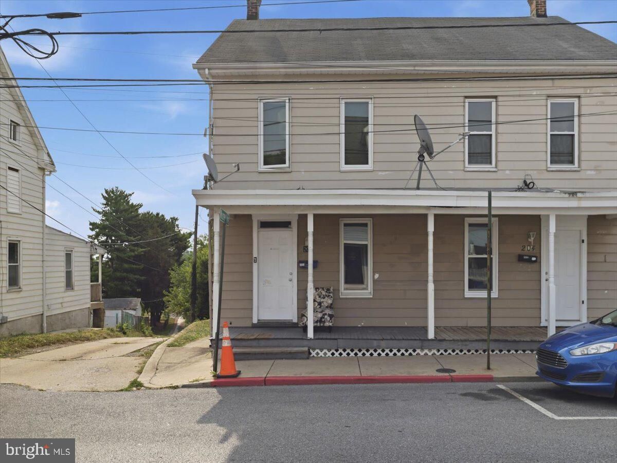 Property Photo:  206 N Cannon Avenue  MD 21740 