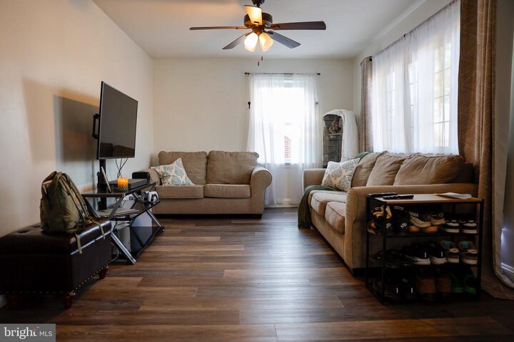 Property Photo: 1020 N Queen PA 17404