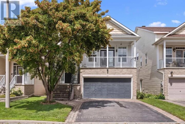 Property Photo:  520 East Pine Vista Drive East  ON K4A 5A7 