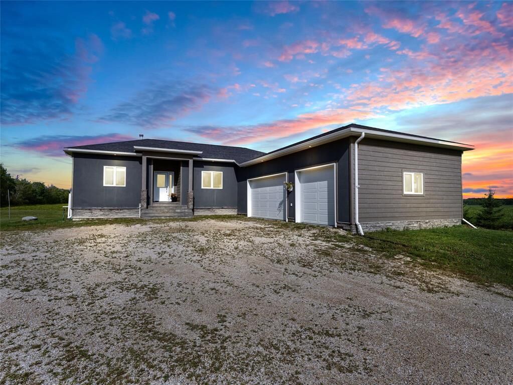 Property Photo:  68084 41E Road  MB R0E 0C0 