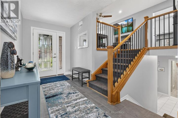 Property Photo:  5004 Pettit Avenue  ON L2E 7B1 