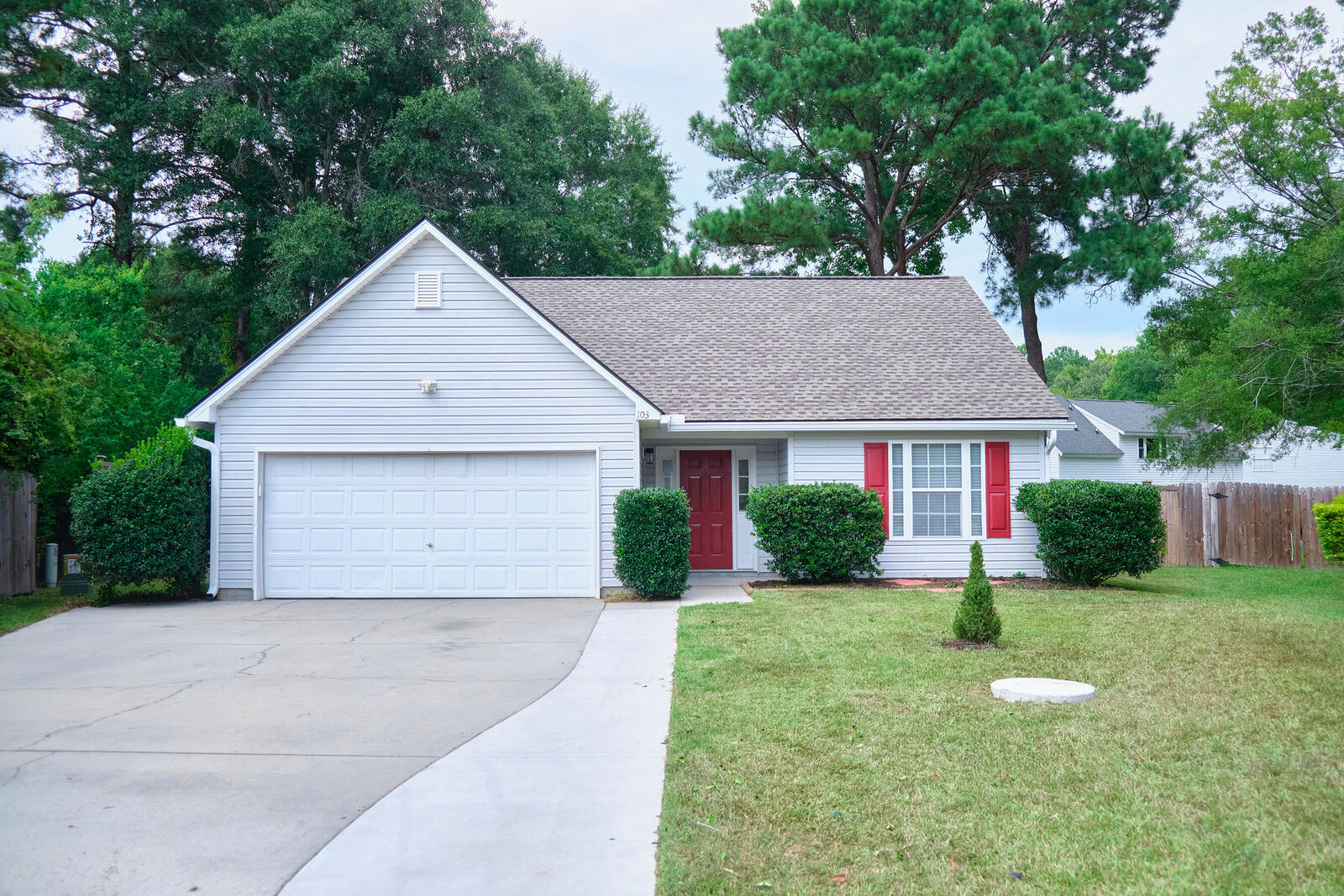Property Photo:  103 Betsy Lane  SC 29486 