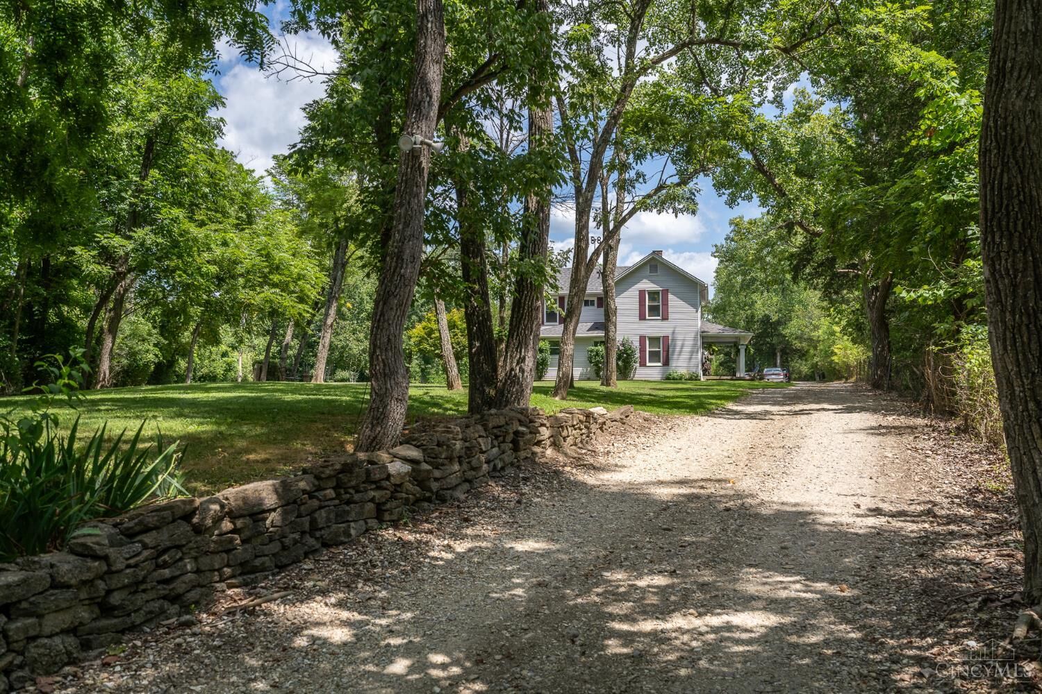 Property Photo: 3302 Louis Creek Ln IN 47060