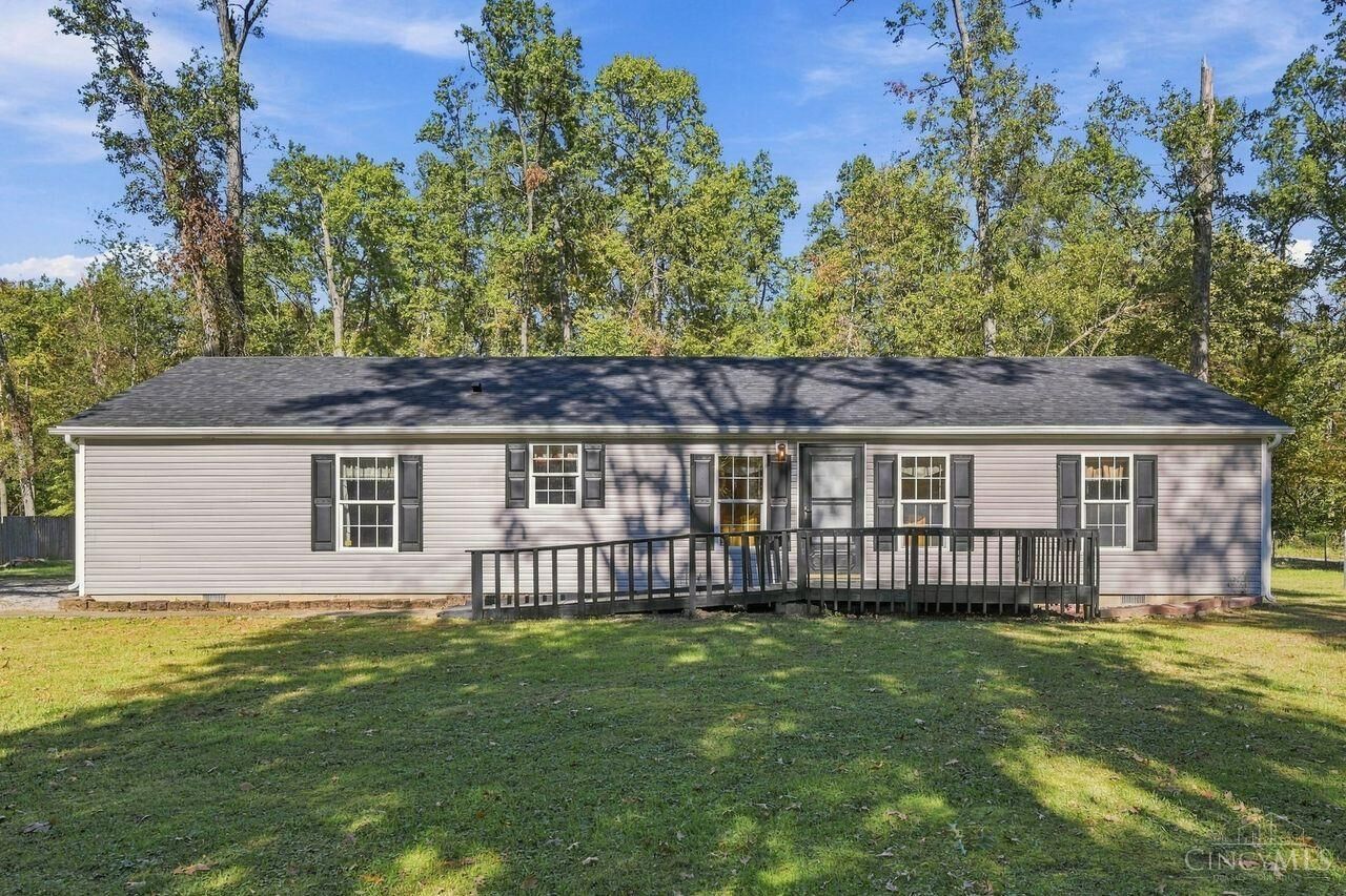 Property Photo: 1621 Kress Road OH 45154