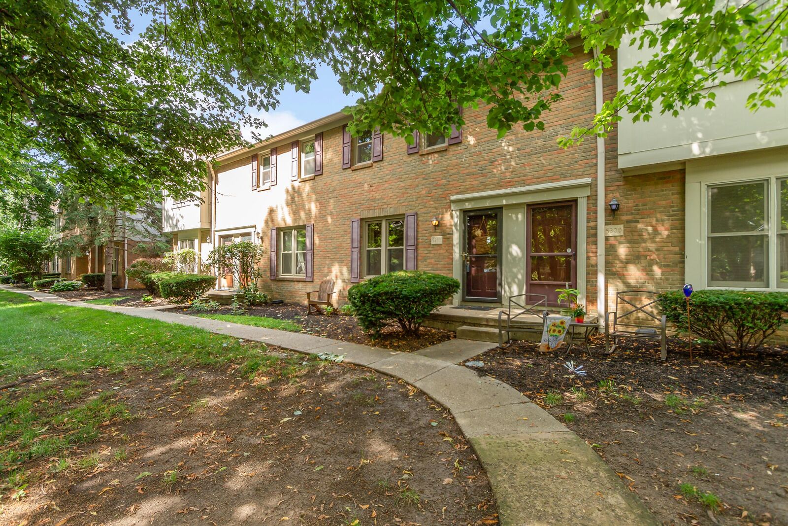 Property Photo:  5298 Bethel Woods Drive  OH 43220 
