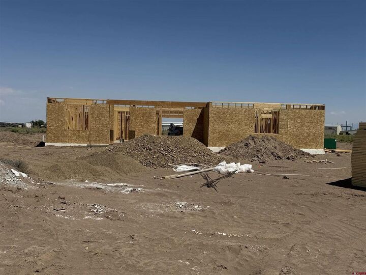 Property Photo:  5729 County Rd 6 South  CO 81101 