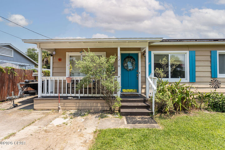 Property Photo:  1210 Arthur Avenue  FL 32401 