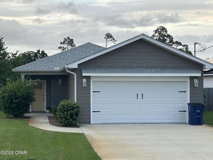 Property Photo:  1210 W 10th Street  FL 32401 