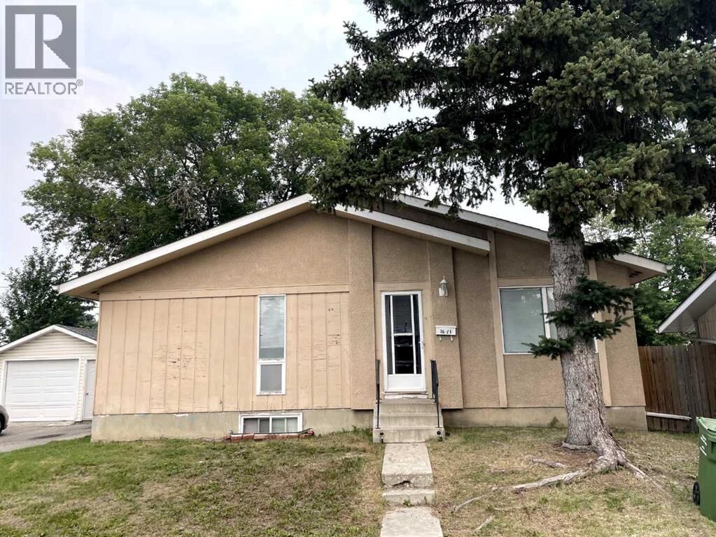 Property Photo: 1611 Olympia Drive Southeast AB T2C 1H6