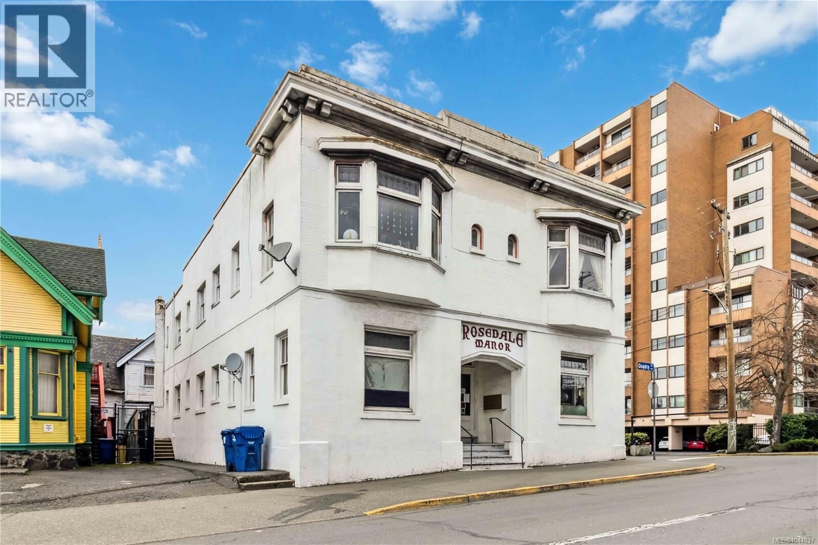 Property Photo:  1612 Quadra Street  BC V8W 2L4 