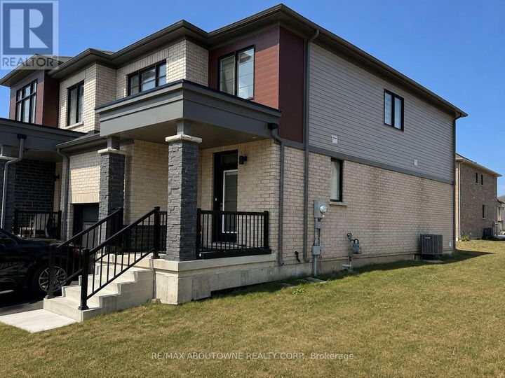 Property Photo: 94 Granville Crescent ON N3W 0J8