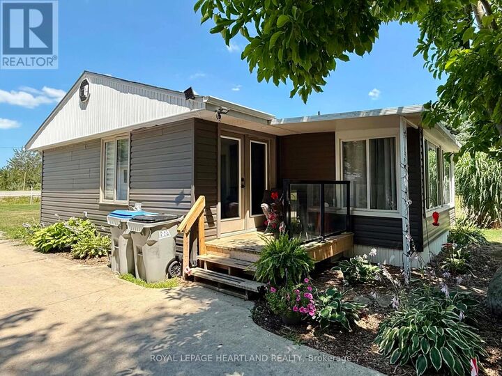 Property Photo:  315 Main Street  ON N0M 2N0 