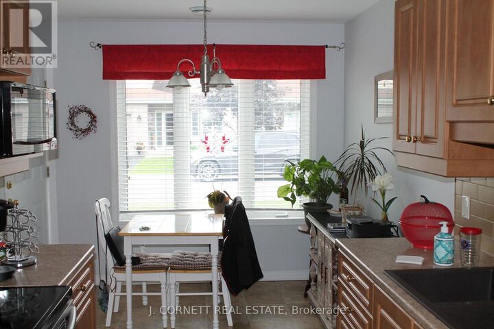 Property Photo: 3 Maple Street North 4 ON K0C 1M0