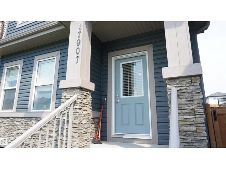Property Photo: 17907 62 St NW AB T5Y 3Z4