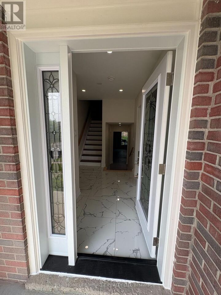 Property Photo: 44 Sylvia Street ON L4M 5J4
