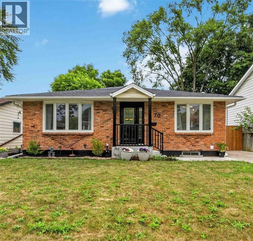 Property Photo:  70 Turner Drive  ON N7S 4L3 
