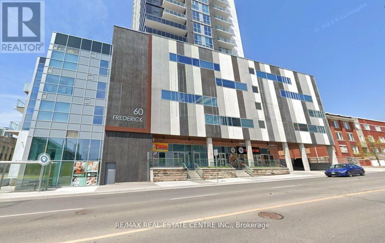 Property Photo:  60 Frederick Street 1711  ON N2H 0C7 